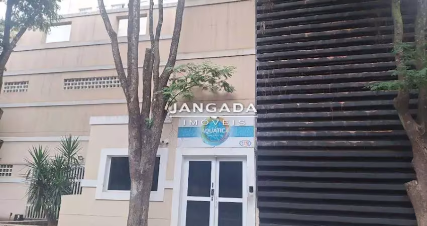 Pratico apartamento 1 quarto, vaga e lazer – playground, piscina e churrasqueira