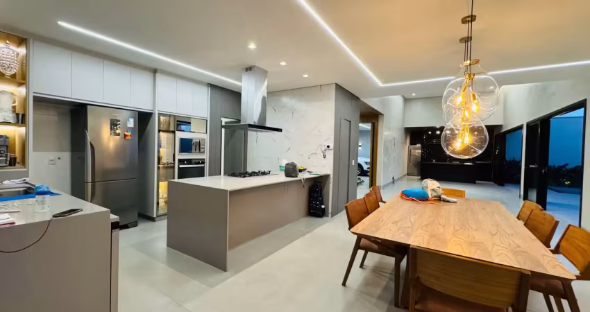 Linda casa setor sudoeste com altissimo padrão de construção