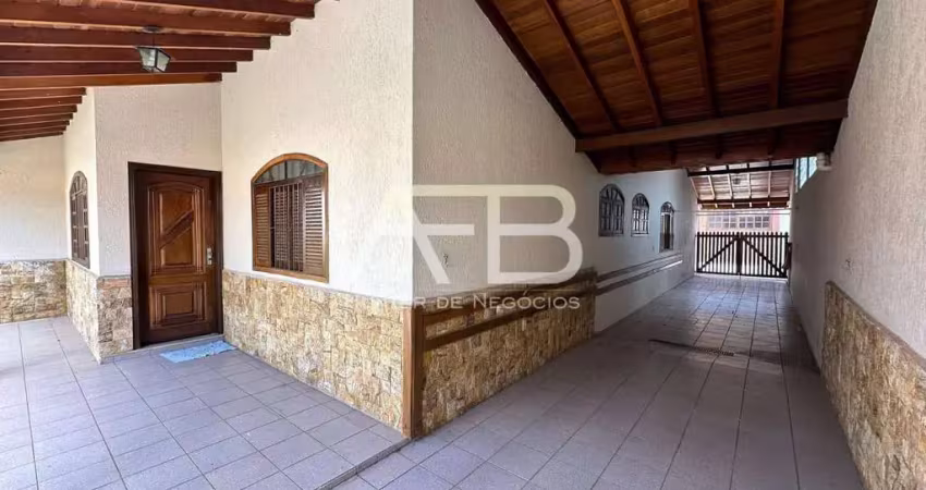Casa para venda em boituva, centro, 5 dormitórios, 1 suíte, 3 banheiros, 5 vagas
