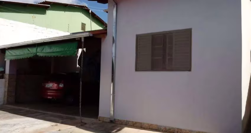 Casa com 3 quartos à venda na Rua 5, 10, Residencial Morumbi, Anápolis