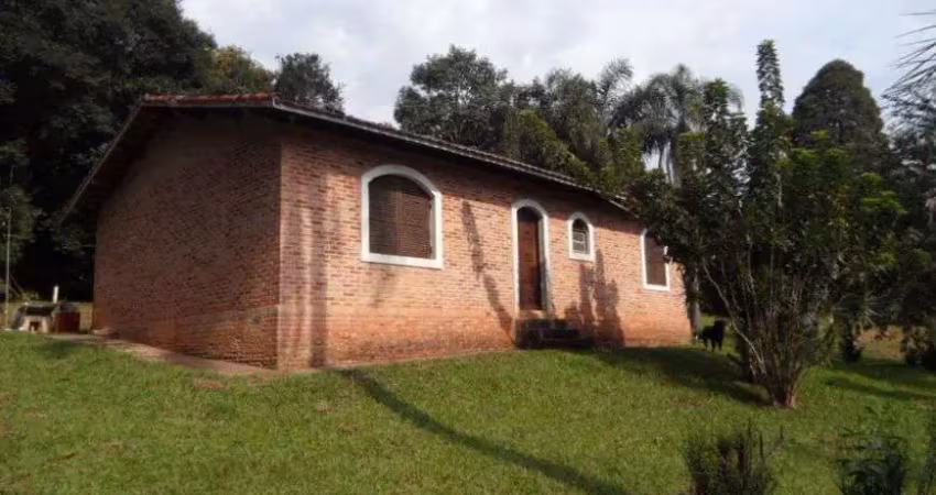 Linda chácárona em ibiúna; 4.660m2 olha só que imensidão de terra muito verde e altas possibilidades