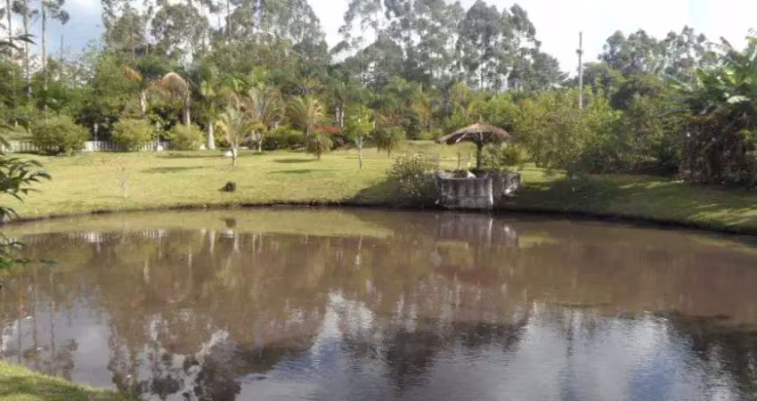 São roque; show de sítio pesqueiro com; 36.000m2; 05 lagos c/nascente própria, pomar, fácil acesso,