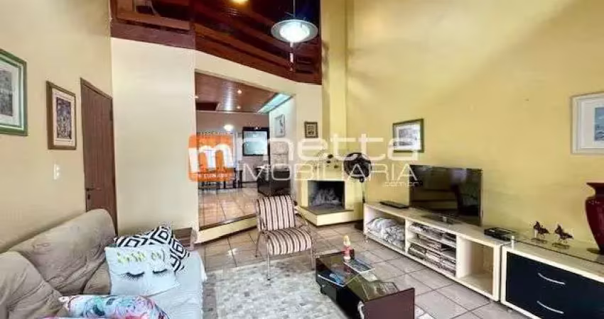 Casa com 5 quartos à venda na Rua Dorvalina Machado Coelho, 409, João Paulo, Florianópolis