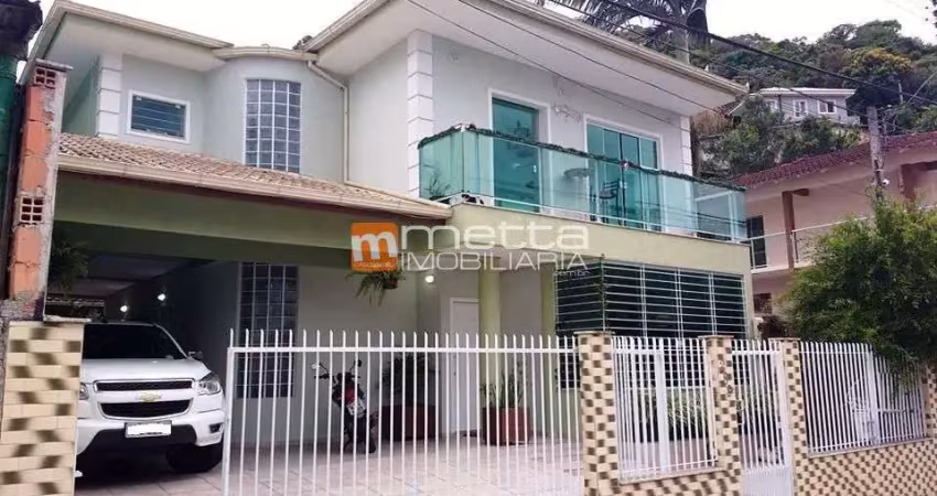 Casa com 4 quartos à venda na Rua Donícia Maria da Costa, 289, Saco Grande, Florianópolis