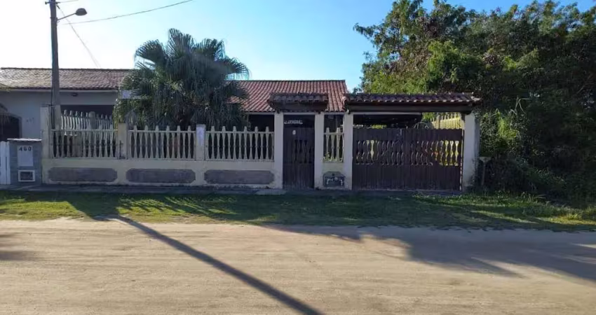 Casa com 5 quartos à venda na Rua Santa Esmeralda, Praia Seca, Araruama