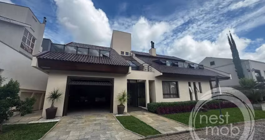 Casa de condomínio com 547.24 m², 5 quartos sendo 2 suítes à venda no bairro seminário.