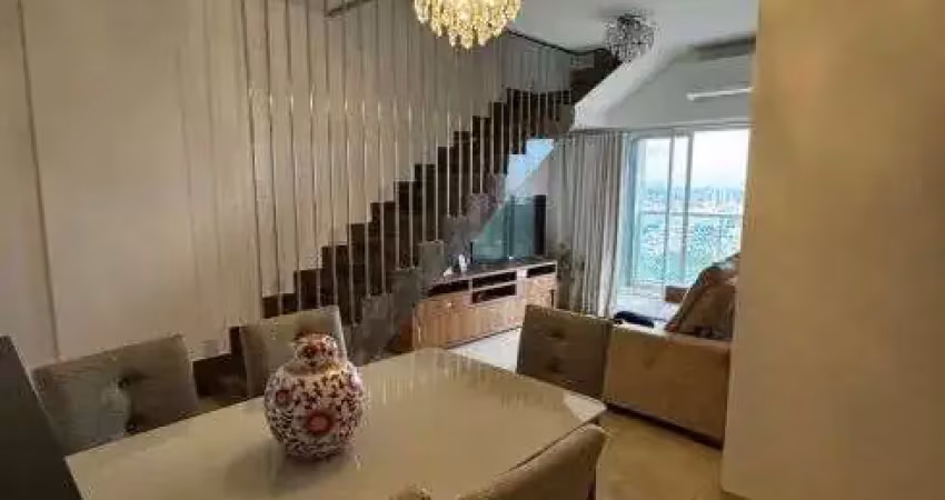 Cobertura duplex com piscina privativa e vista incrível – 196 m²
