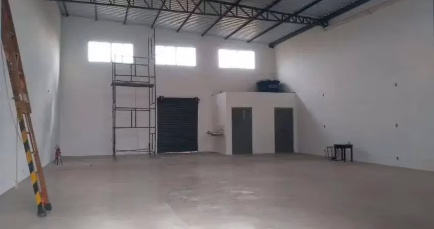 Salão para mecânica, auto center ou lava-rápido – 160 m² + corredor lateral