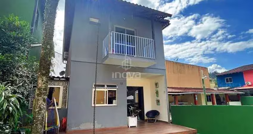Casa em condomínio fechado com 2 quartos à venda na Rua Paz e Bem, Camorim, Angra dos Reis