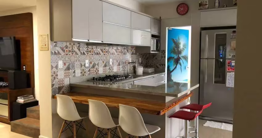 Cobertura duplex semimobiliada à venda na praia dos ingleses