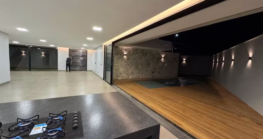Sobrado alto padrão no setor jaó ,lote de 480 mt com piscina!!