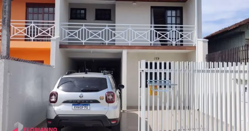 Sobrado com 3 quartos, 169 m², à venda por R$ 699.000 São Pedro - São José dos Pinhais/PR