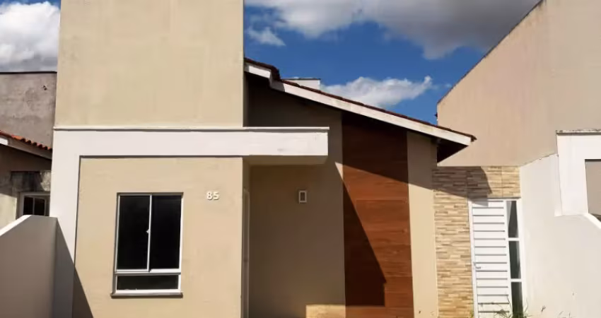 Casa pronta para morar no papagaio, em condomínio clube completo com piscina e espaço gourmet