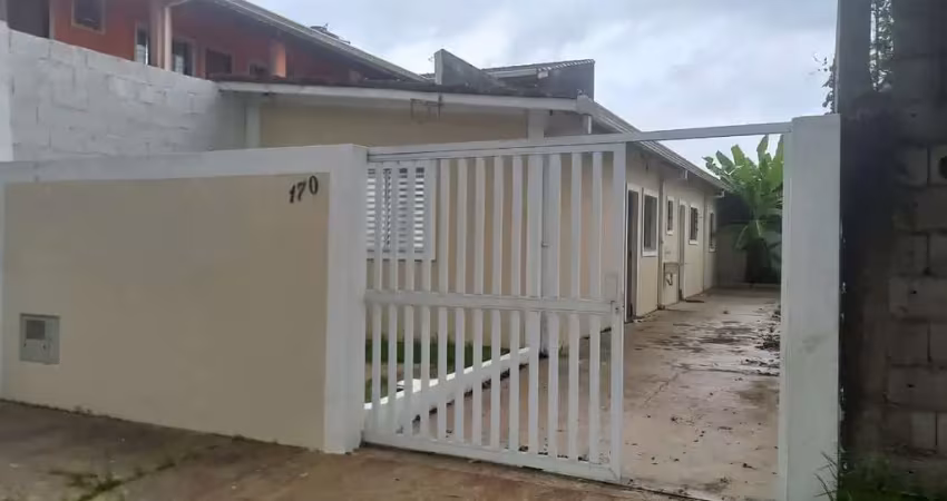 Casa com 2 dormitórios à venda, 70 m² por r$ 220.000,00 - estância leão novaes - peruíbe/sp