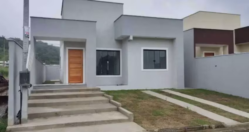 Casa de condomínio à venda em maricá, itapeba, com 2 quartos, 70m²