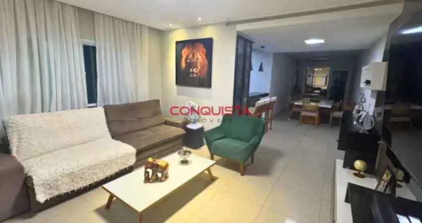 Casa com 3 quartos para alugar na Avenida Maria Alice Ferraz, 1537, Engenheiro Luciano Cavalcante, Fortaleza