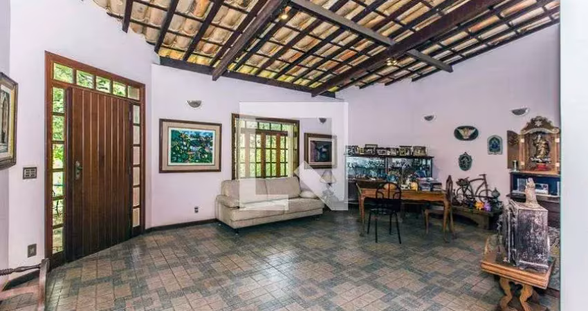 Casa para venda - retiro do chalé, 4 quartos,  240 m² - brumadinho