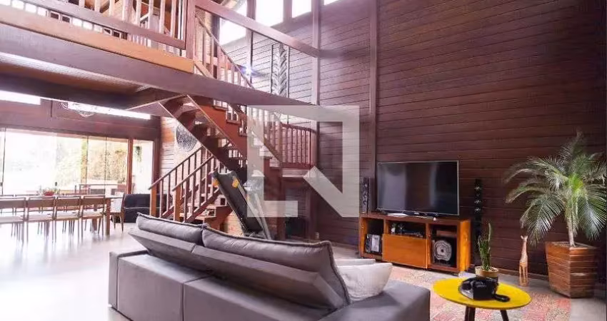Casa / sobrado em condomínio para venda - aconchego da serra, 4 quartos,  308 m² - itabirito
