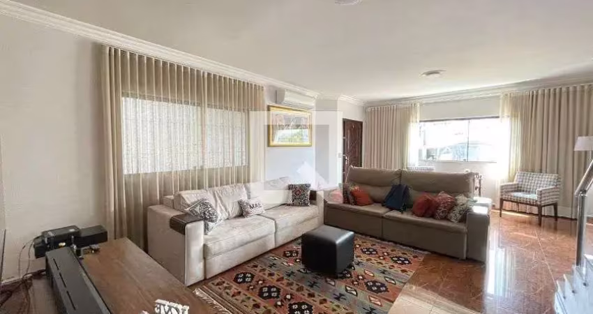 Casa com 4 quartos à venda na Rua Íris, Gopoúva, Guarulhos
