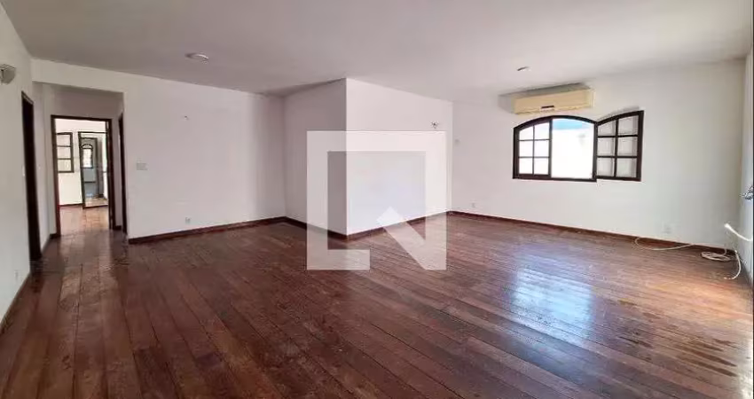 Casa para venda - serra grande, 3 quartos,  249 m² - niterói
