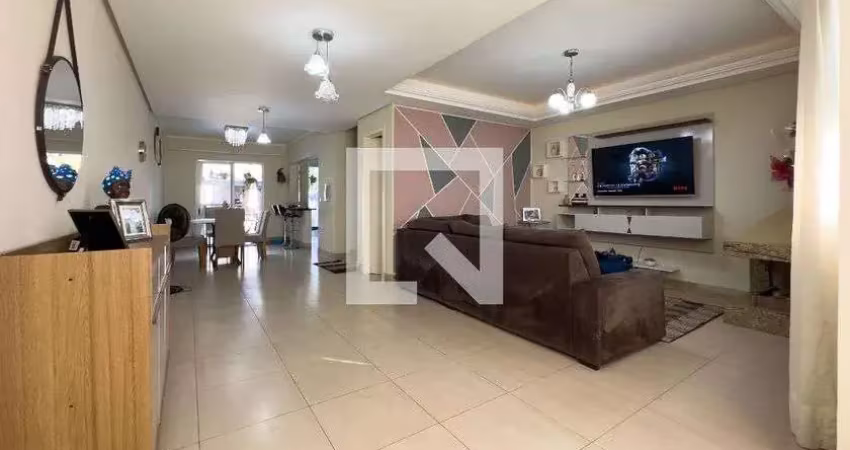 Casa para venda - campo novo, 3 quartos,  164 m² - porto alegre