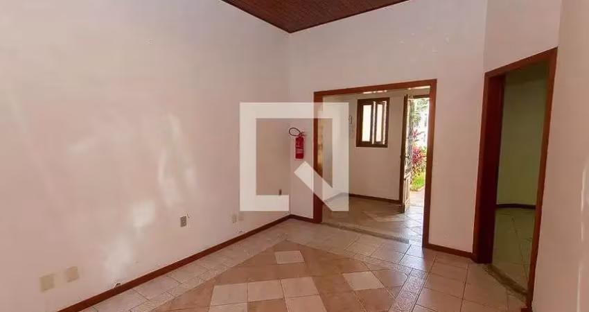 Casa para venda - floresta, 3 quartos,  292 m² - porto alegre