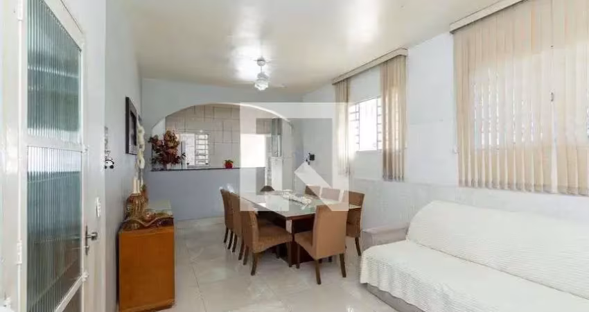 Casa para venda - camargos, 3 quartos,  380 m² - belo horizonte