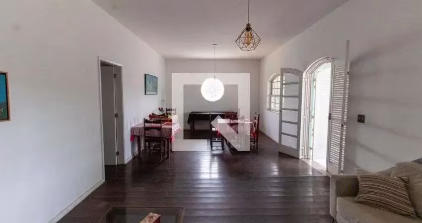 Casa para venda - piratininga, 6 quartos,  590 m² - niterói