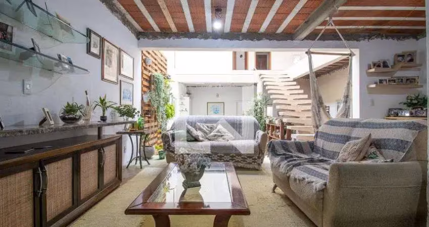 Casa para venda - bom jesus, 4 quartos,  400 m² - porto alegre