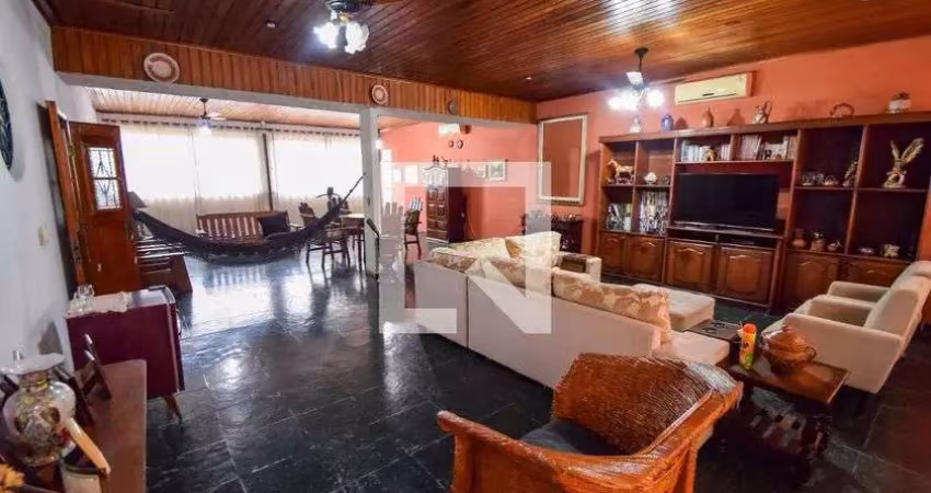 Casa para venda - del castilho, 5 quartos,  353 m² - rio de janeiro