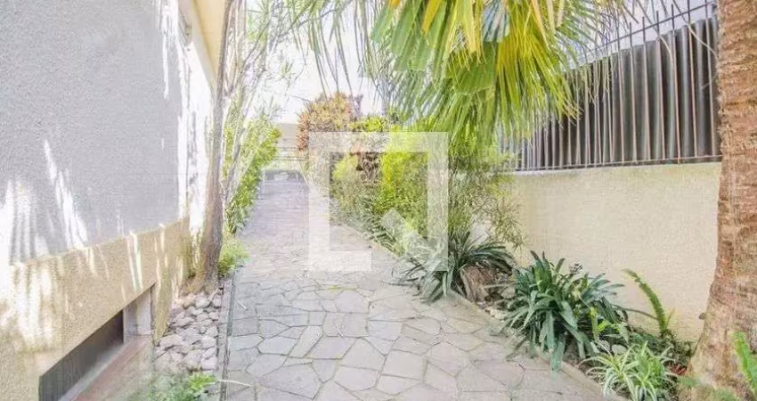 Casa para venda - vila ipiranga, 3 quartos,  209 m² - porto alegre