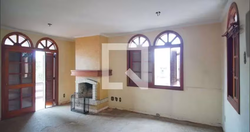 Casa para venda - são joão , 3 quartos,  650 m² - porto alegre