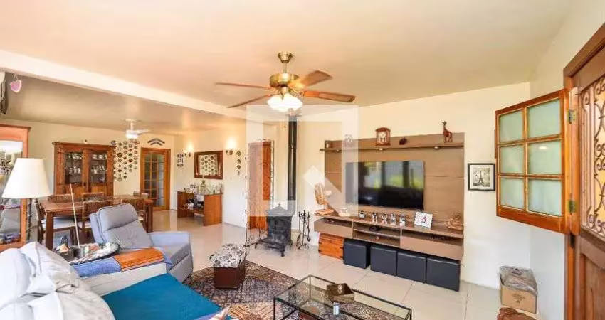 Casa para venda - três figueiras, 3 quartos,  172 m² - porto alegre
