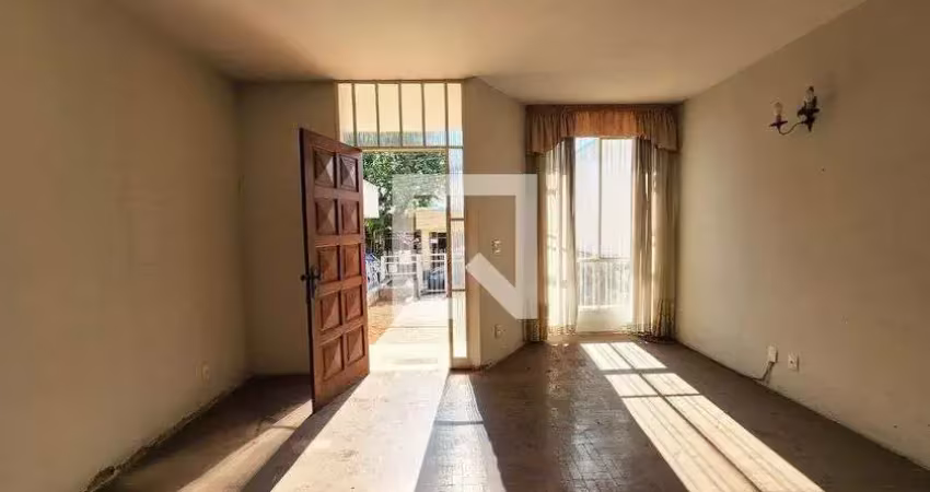 Casa para venda - parque do colégio , 3 quartos,  181 m² - jundiaí