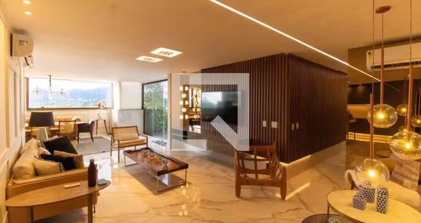 Apartamento para venda - itaipu, 3 quartos,  280 m² - niterói