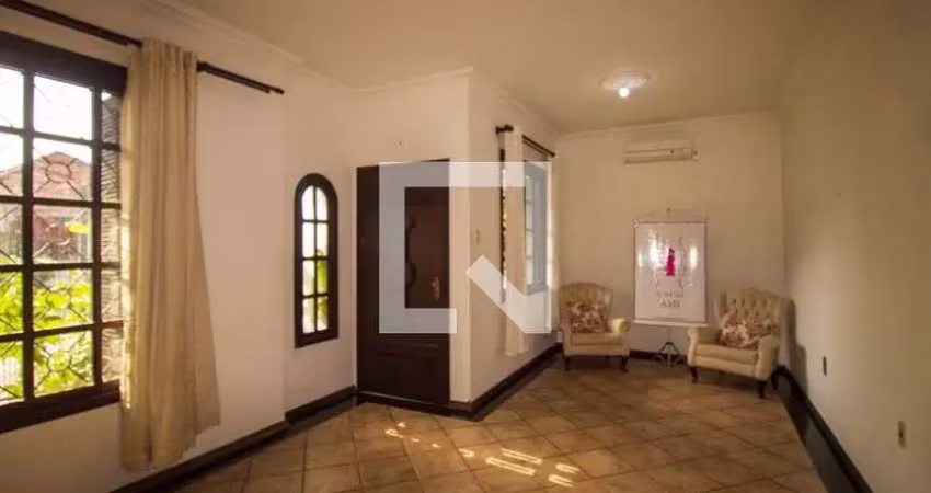 Casa para venda - medianeira, 3 quartos,  255 m² - porto alegre