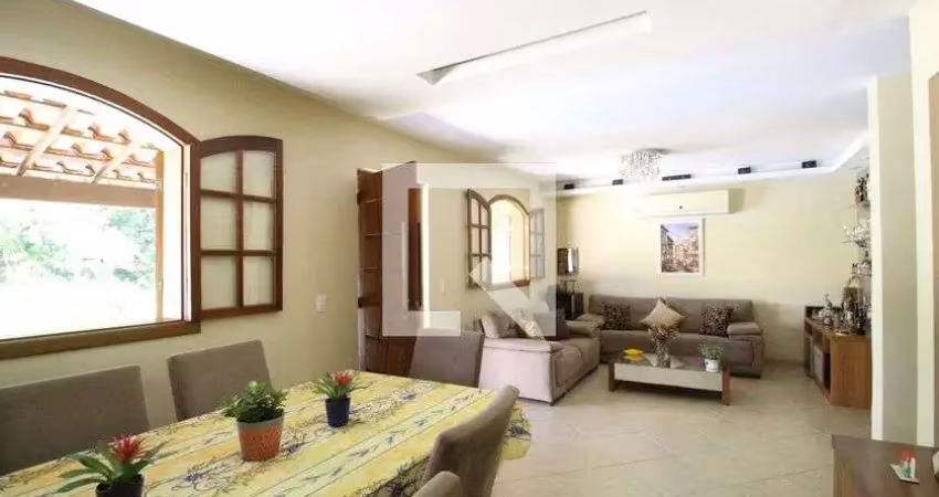 Casa / sobrado em condomínio para venda - pechincha, 3 quartos,  660 m² - rio de janeiro