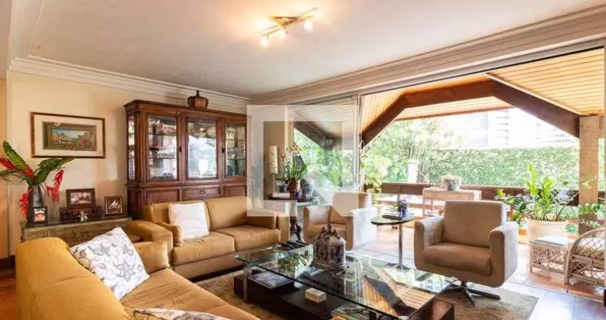Casa para venda - moema, 3 quartos,  550 m² - são paulo