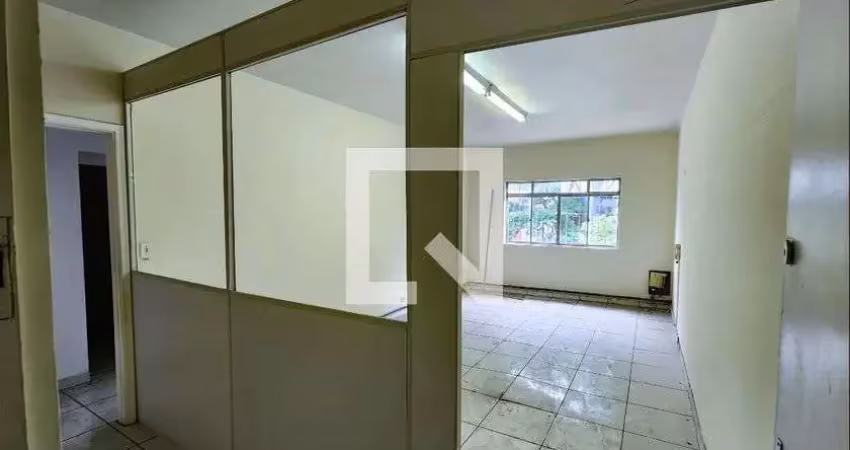 Casa à venda na Avenida Presidente Altino, Jaguaré, São Paulo