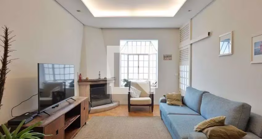Casa com 3 quartos à venda na Rua Doutor Félix, Aclimação, São Paulo