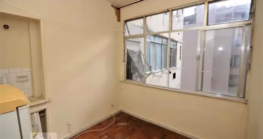 Kitnet / stúdio para venda - centro, 1 quarto,  10 m² - rio de janeiro