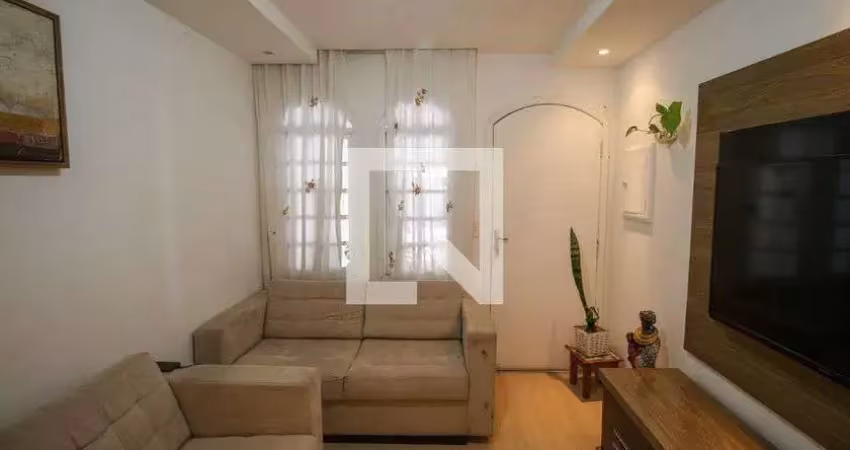 Casa com 3 quartos à venda na Rua Jequitirana, Itaquera, São Paulo