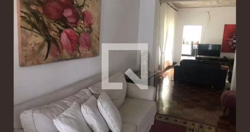 Casa à venda na Rua Redenção, Belém, São Paulo