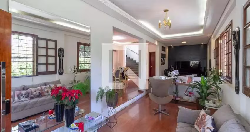 Casa para venda - trevo, 4 quartos,  1500 m² - belo horizonte