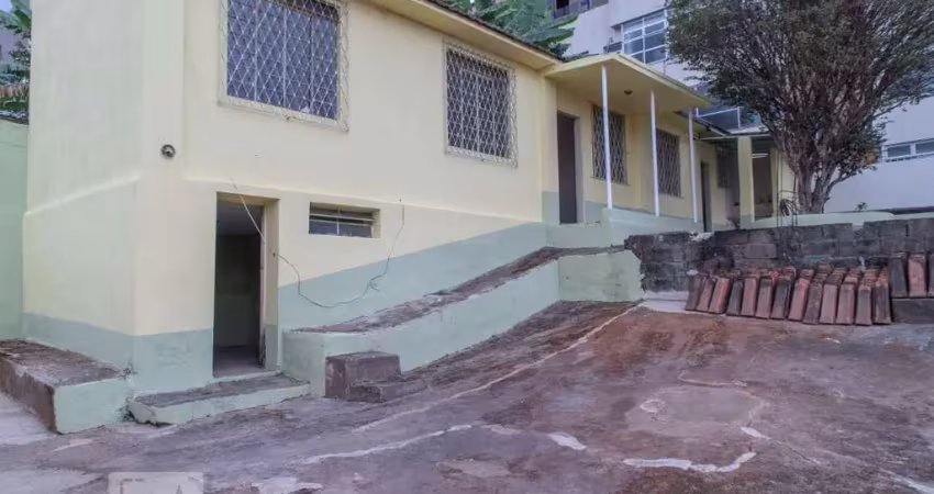 Casa para venda - coração eucarístico, 3 quartos,  240 m² - belo horizonte
