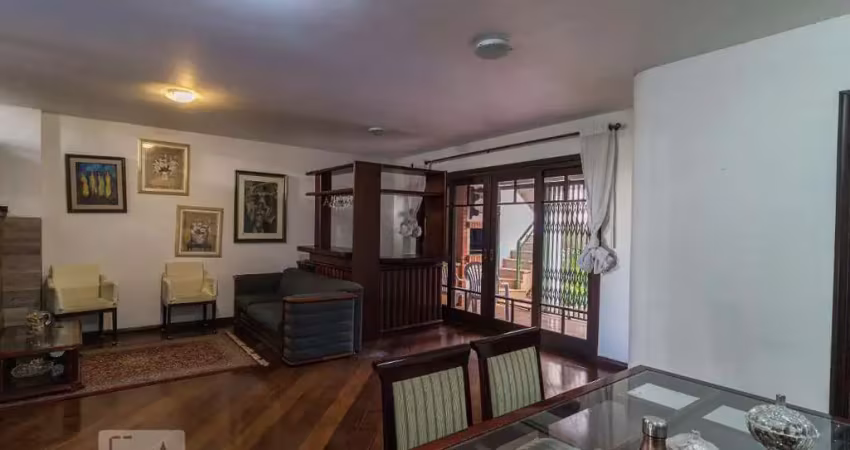 Casa para venda - rio branco, 3 quartos,  252 m² - porto alegre