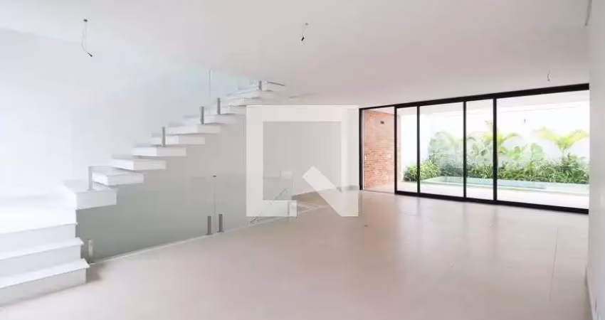 Casa para venda - moema, 3 quartos,  331 m² - são paulo
