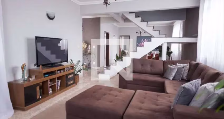 Casa com 3 quartos à venda na Rua Natal Veronez, Três Barras, Contagem