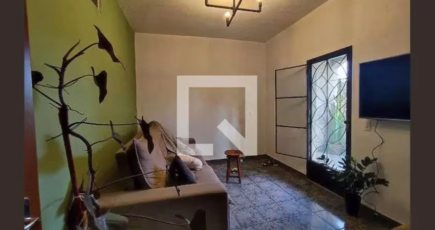 Casa para venda - tropical, 2 quartos,  600 m² - contagem