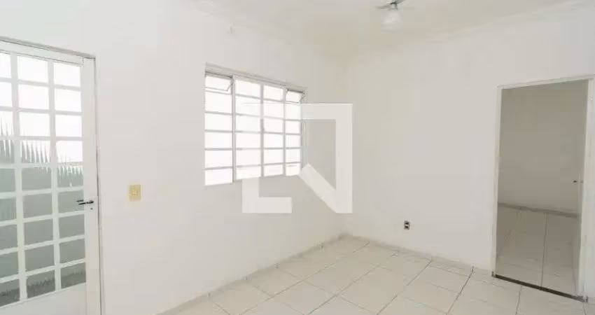 Casa / sobrado em condomínio para venda - centro, 2 quartos,  40 m² - contagem